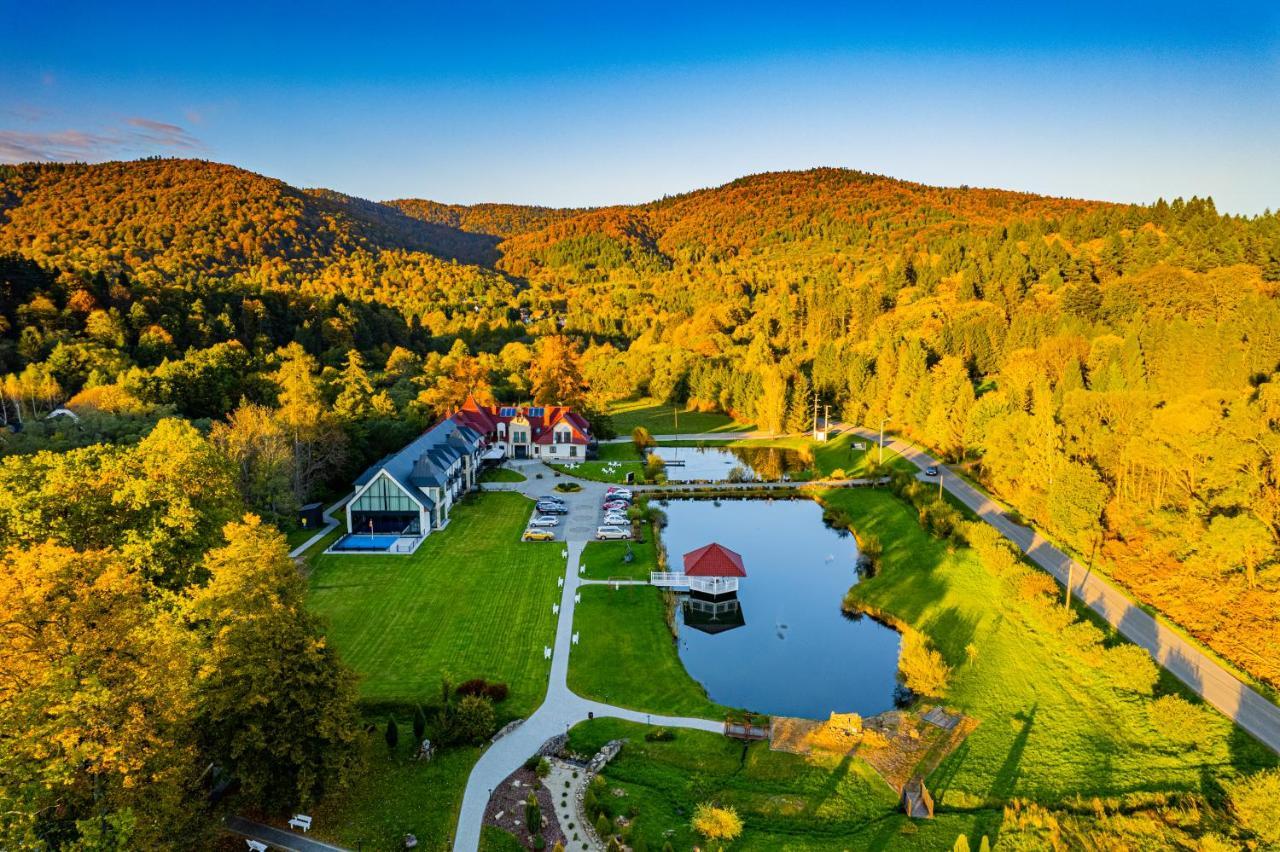 Carynska Resort & Spa Lutowiska Exterior foto